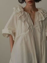 Loose Puff Sleeves Pleated Solid Color Split-Joint Tiered V-Neck Midi Dresses