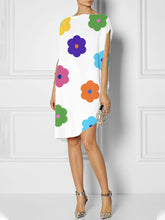 Loose Short Sleeves Asymmetric Floral Printed Round-Neck Mini Dresses