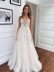BEACH Spaghetti Strap Deep V Neck Wedding Dress For Bride Lace Appliques Sparkly Tulle Backless Gorgeous Bridal Gowns