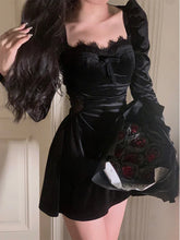 Black sky lace long sleeve dress
