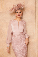 Hoobd Exquisite Dusty Pink Mother of the Bride Dresses Lace Tea Length Mother Dresses Long Sleeves Wedding Party Gowns Latest On Sale