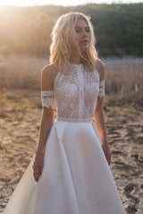 Hoobd The Sales Rack-Bridal Dress New Design Lace And Satin With Button Back