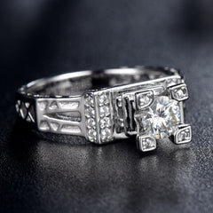 (0.5CT) Moissanite Round Cut Tower Design Silver Engagement Ring for Women