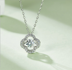Lucky Clover 0.5Carat Moissanite Necklace