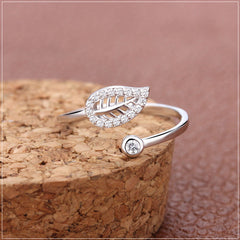 Zircon Leaf Silver Ring