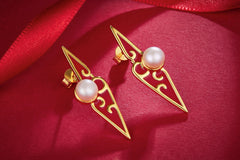 Enamel Rhombus with Pearl Stud Earring