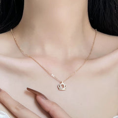 Zircon Crown Pendant Silver Necklace for Women