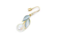 Green Leaves in the Spray Drop Earrings