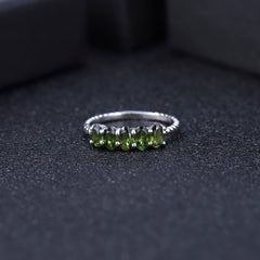 European Fashion Temperament Inlaid Natural Diopside Silver Ring for Women