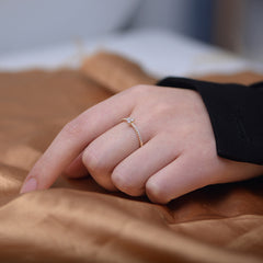 Clover Zircon Thin Silver Ring