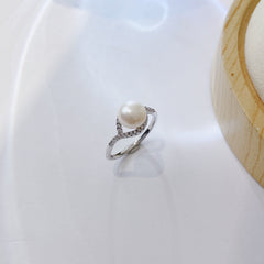 Natural Pearl Twisted Arm with Zircon Silver Ring for Women