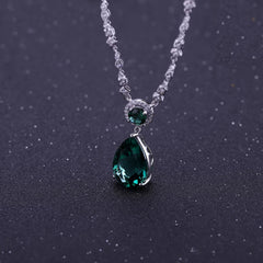 European Personality Fashion Luxury Design Inlaid Green Crystal Pear Drop Pendant Silver Necklace for Women