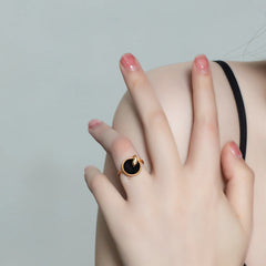 Green Zircon Snake Round Black Agate Opening Sterling Silver Ring