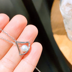Natural Freshwater Pearl Hollow Fan Pendant Silver Necklace for Women