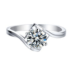 Twist Arm Heart Prongs 1.0 Carat Round Cut Moissanite Engagement Ring