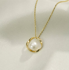 Mobius Pendant Pearl Silver Necklace