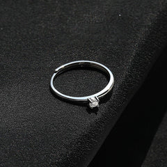 Four Prongs Zircon Solitaire Silver Ring for Women