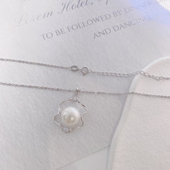 Natural Pearl Hollow Geometric Shape Pendant Silver Necklace for Women
