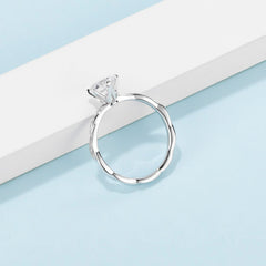 Twisted Arm 1.0 Carat Round Cut Moissanite Engagement Ring