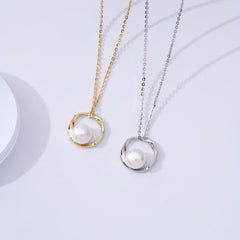 Mobius Pendant Pearl Silver Necklace