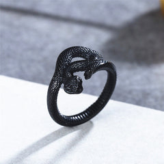 Winding Viper Snake Titanium Steel Ring for Men