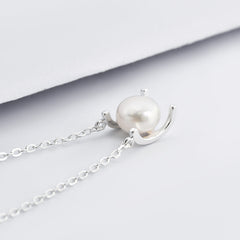 Exquisite Small Sleigh with Freshwater Pearl Silver Necklace for Women