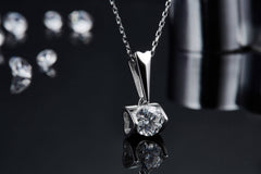 Love 1.0Carat Round Moissanite Pendant