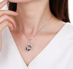 Fashion Creative Design Inlaid Natural Crystal Elk Styling Pendant Silver Necklace for Women