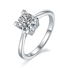 HW Prong 1.0Carat Round Moissanite Engagement Ring