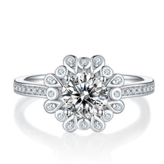 Fashion Flower 1.0Carat Round Cut Moissanite Ring