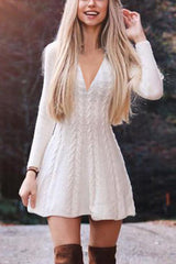 Hoobd Loose Solid Color Deep V Knitted Dress