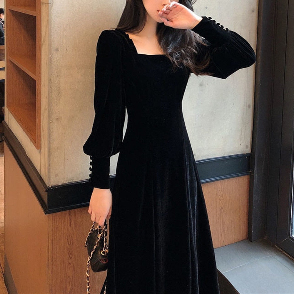 Hoobd Vintage Black Velvet Dress 2023 Women Autumn Winter Warm Long Sleeve Maxi Dress French Elegant V-Neck Party Dresses