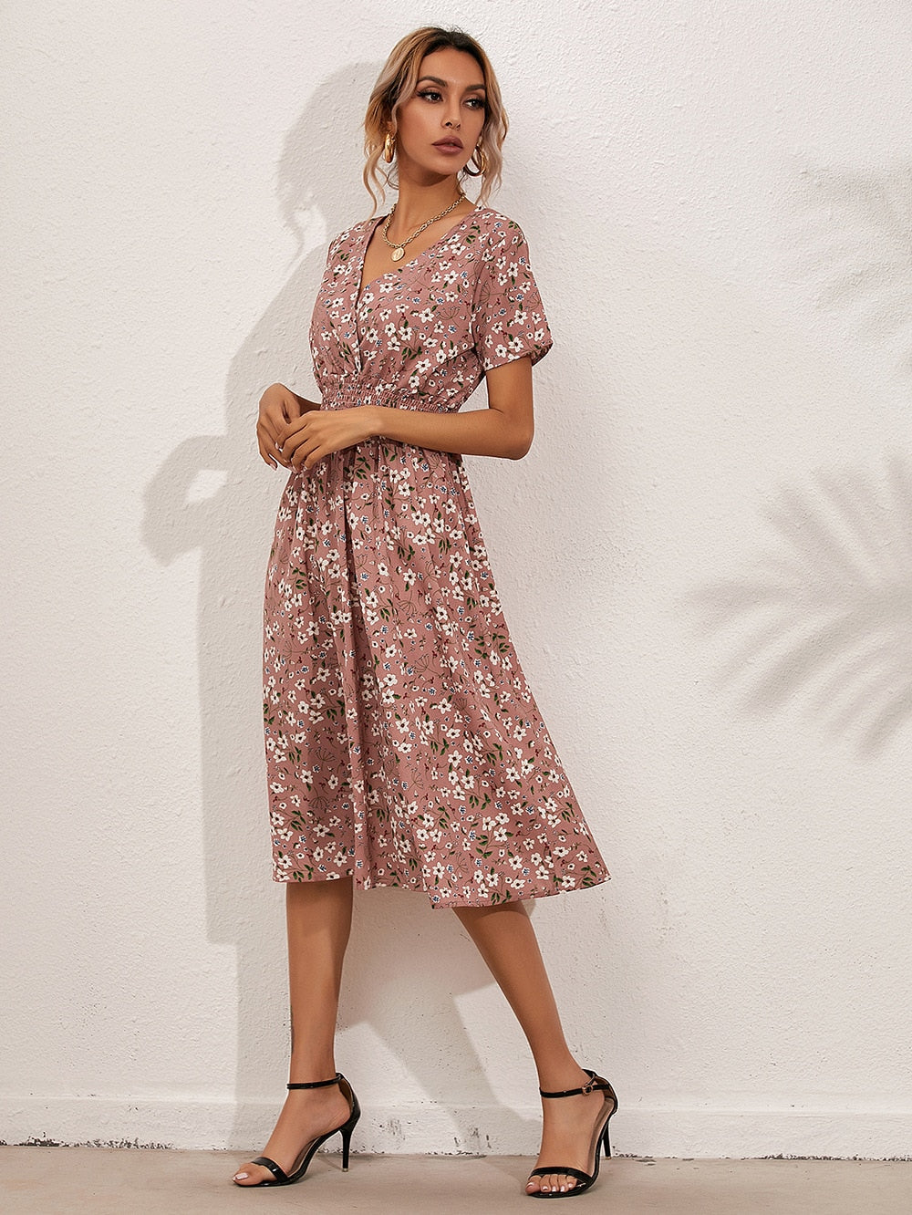 Hoobd graduation outfit ideas 90s latina aesthetic freaknik fashion baseball game tomboy style swaggy going out classic edgy brunch cute White Floral Printing Summer Chiffon Beach Dress  Casual V-neck Short Sleeve A-line Women Midi Dresses Vestidos