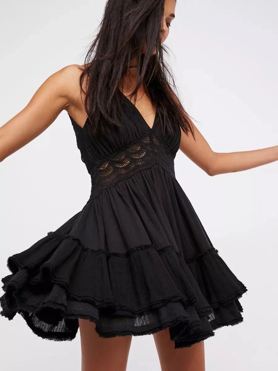 Sexy Backless Dress Women Sunmmer Sleeveless Women Dress Solid Lace Patchwork Elegant Party Dress Women Bandage Beach Dress