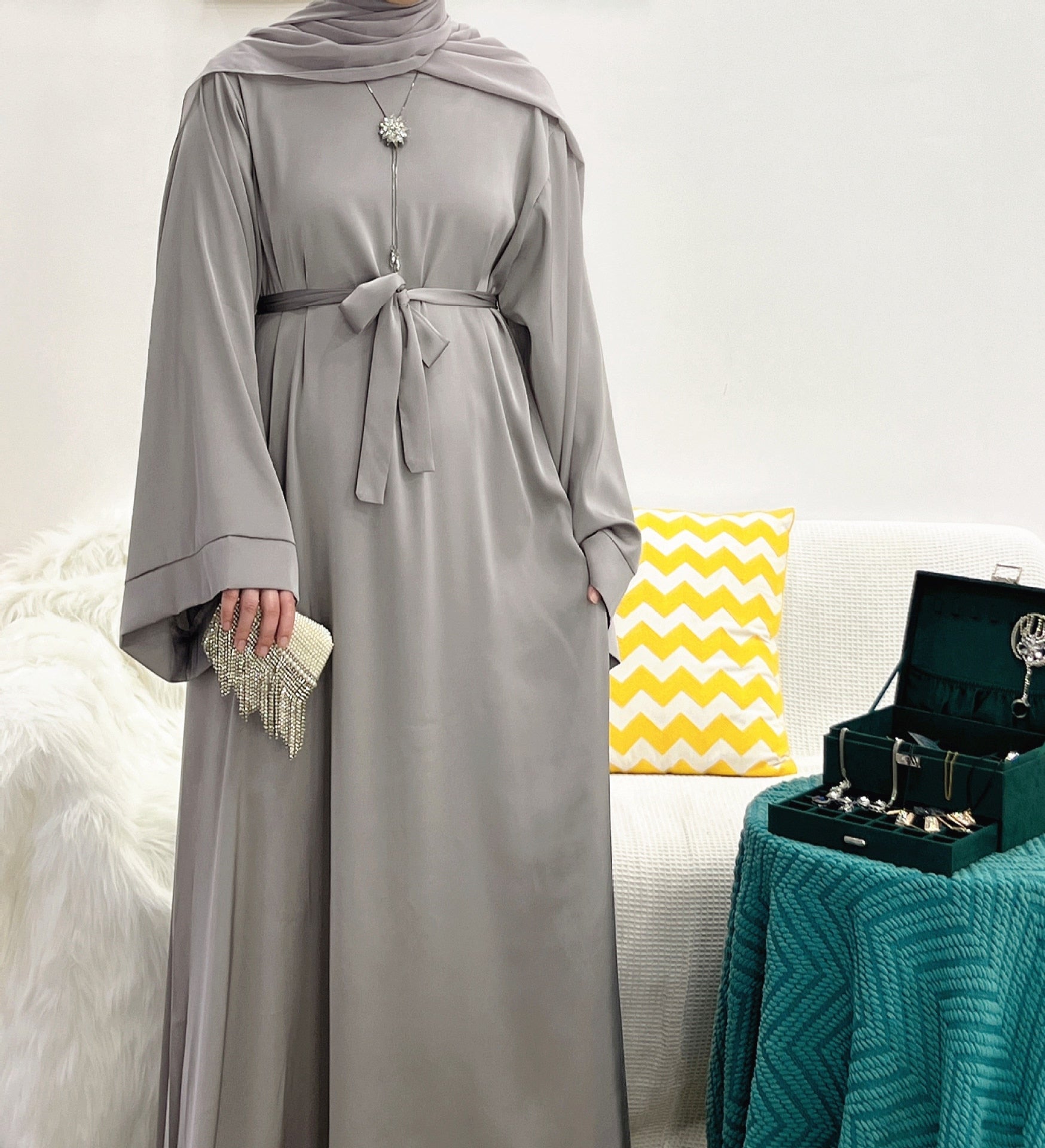 Ramadan Muslim Fashion Hijab Dress Eid Satin Abaya Dubai Turkey Islam Clothing Basic Closed Abayas for Women African Kaftan Robe