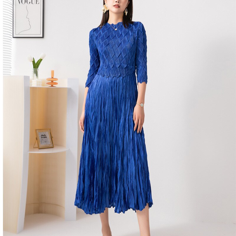 Miyake pleated dress women's spring new fashion O-neck three-quarter sleeve elegant temperament large swing women's dress