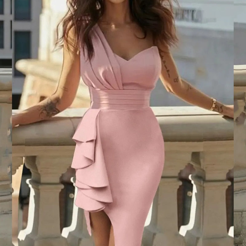 Hoobd Sexy Diagonal Collar Waist Pleated Maxi Dresses Sleeveless Off Shoulder Asymmetrical Prom Dress Women Elegant Dress Dinner Party
