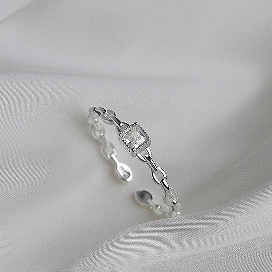 Square Zircon Chain Design Silver Ring