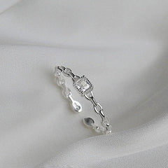 Square Zircon Chain Design Silver Ring