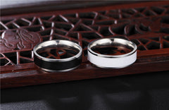 European and American Minimalist and Personalized Men's Black and White Titanium Steel Ring and Ring