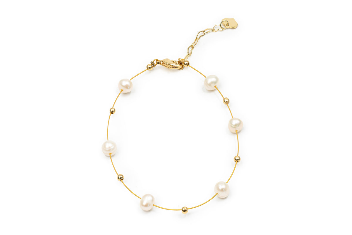 Golden Simplify Classy Bracelet