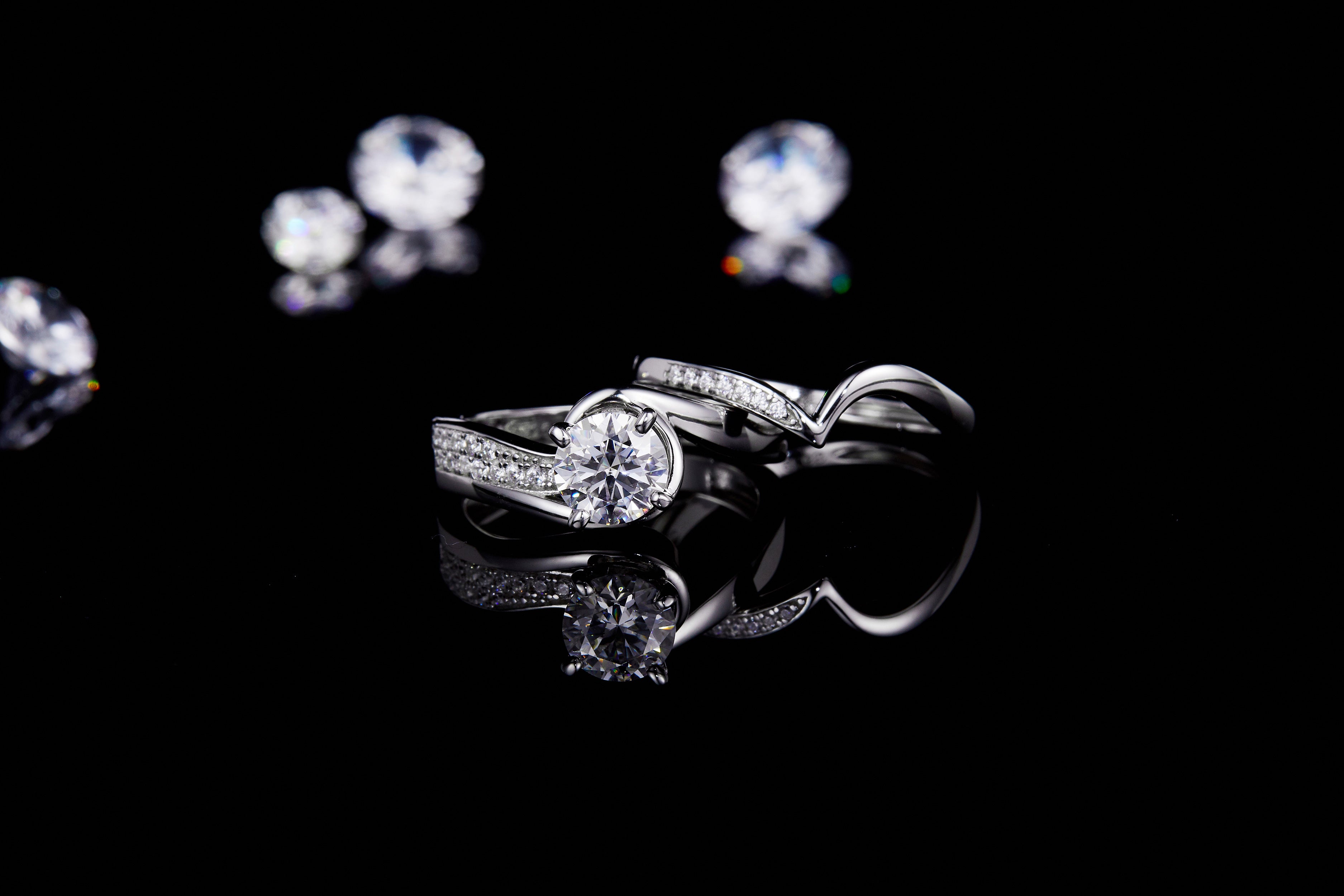 Twist Moissanite Band Engagement Rings Pack