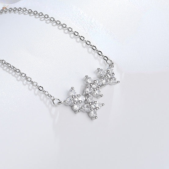 Beading Zircon Four-leaf Grass Silver Necklace for Women