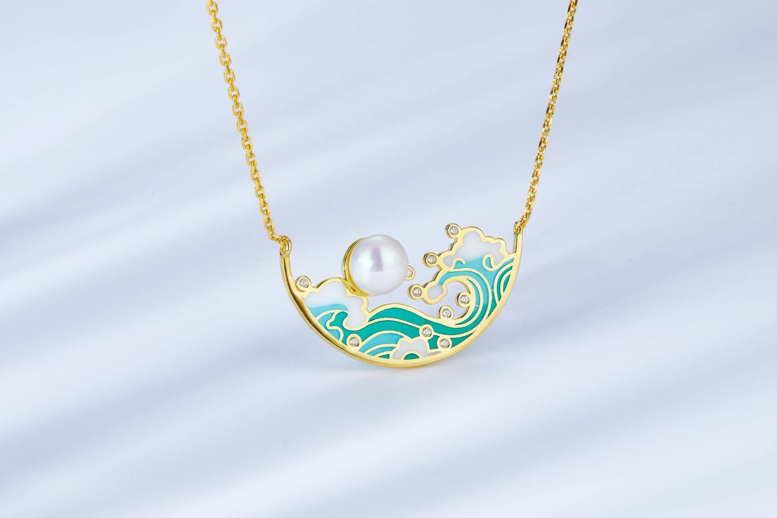 Enamel Tide Pearl Semicircle Necklace