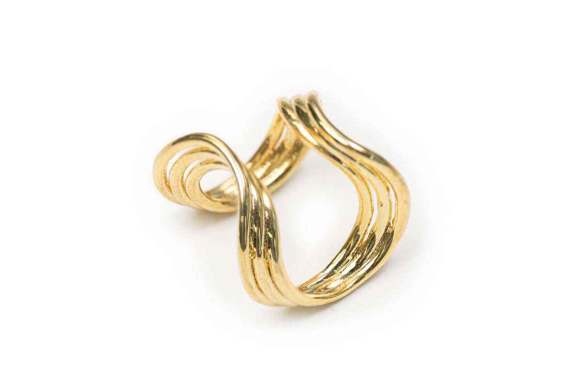 Single Golden Curve Ear Clip