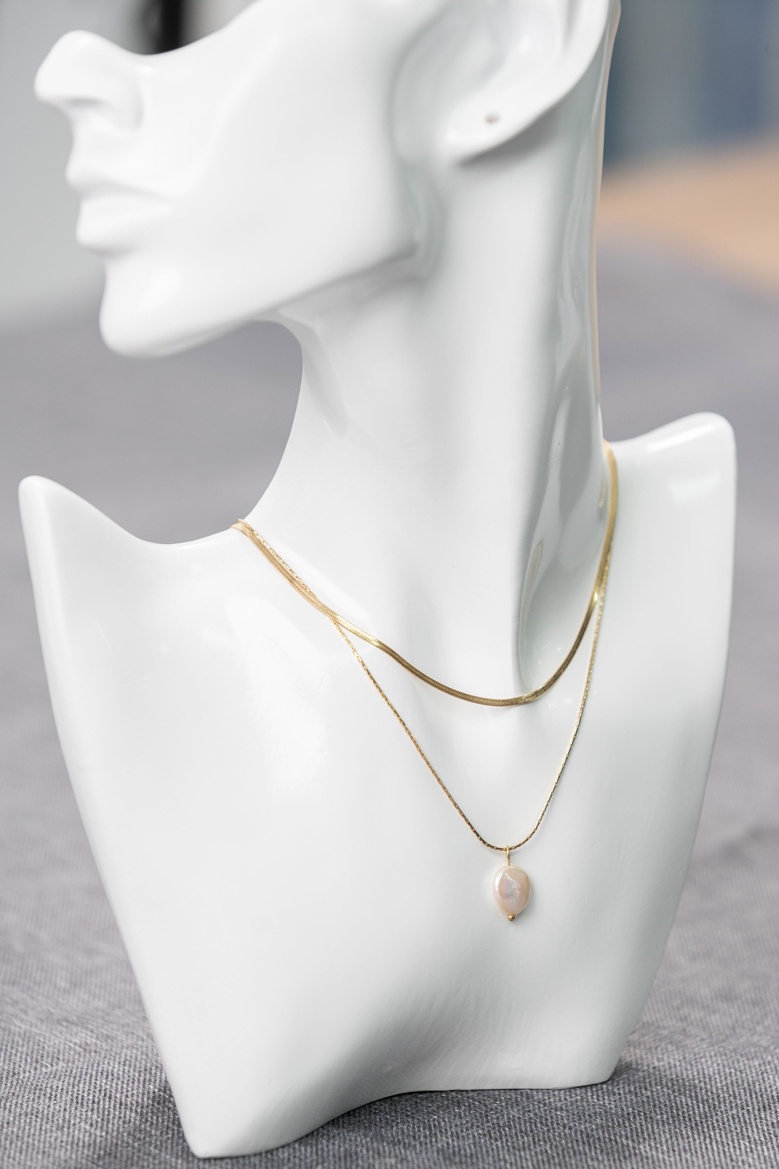 White Shell Pendant Necklace - Golden Necklace