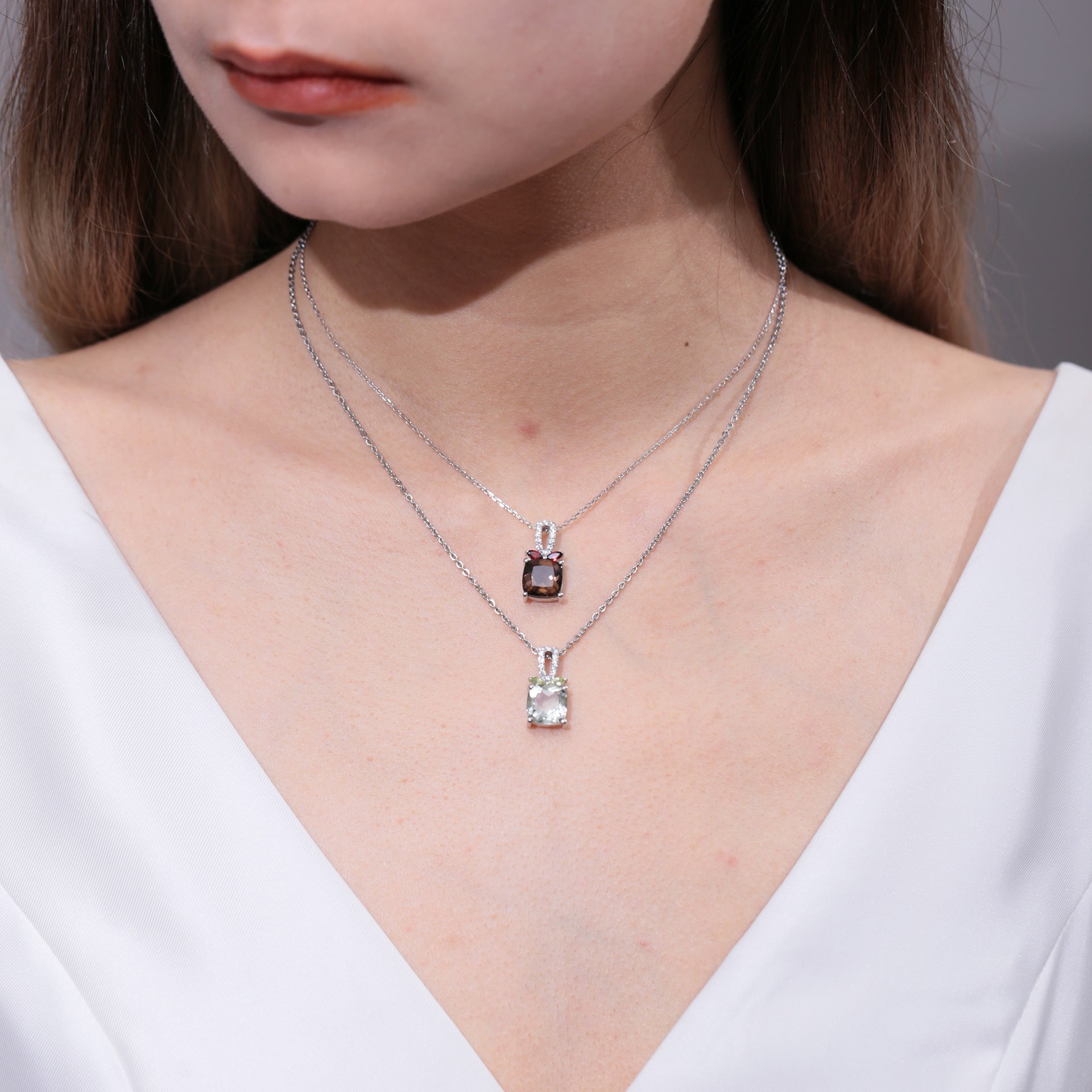 Simple and Versatile Fashion Design Inlaid Natural Colourful Crystal Square Pendant Sterling Silver Necklace for Women