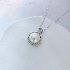 Natural Freshwater Pearl Circle Pendant Silver Necklace for Women