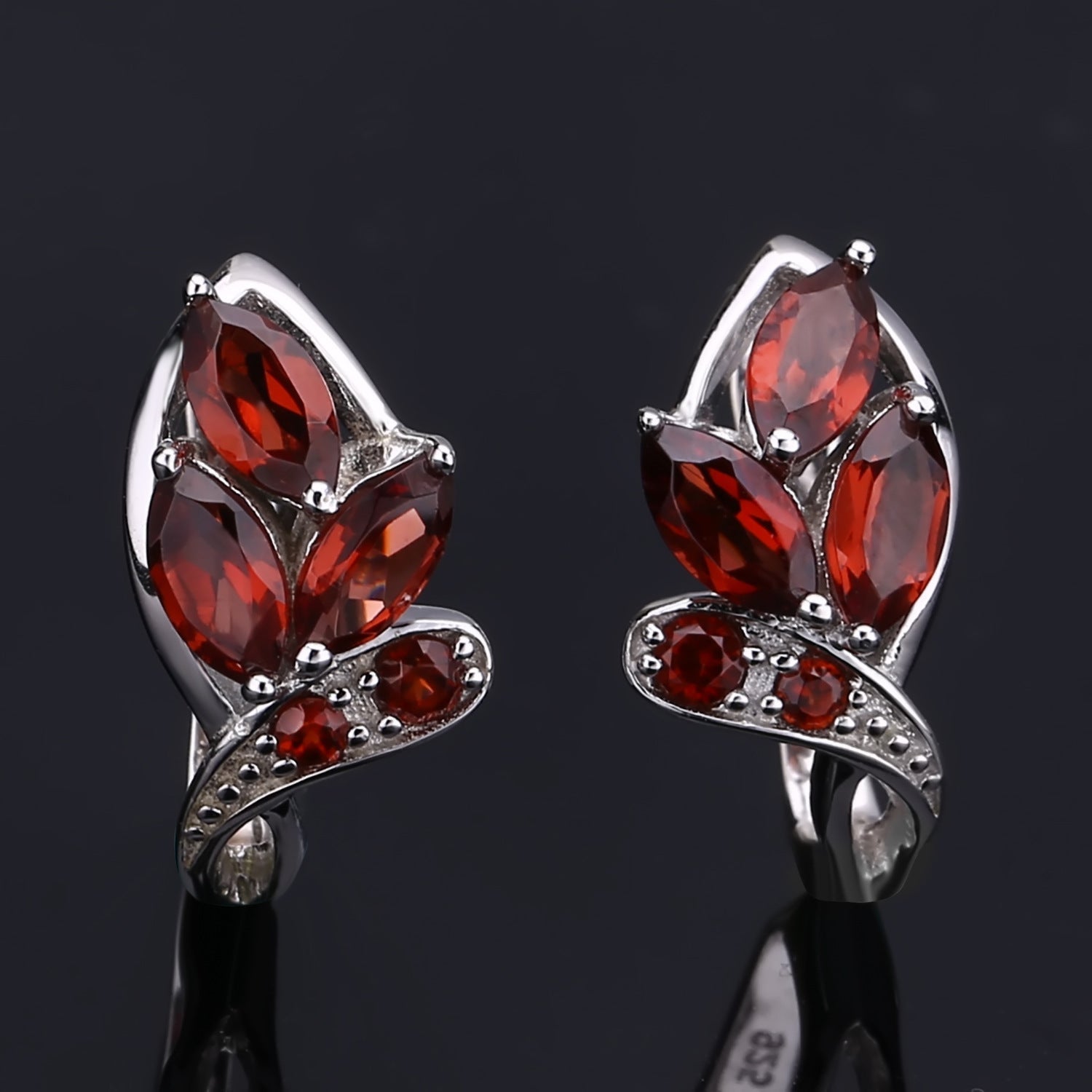 Natural Garnet Creative Flower Design Silver Studs Earrings for Women