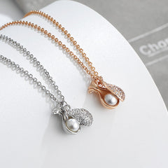 Seed Pearl Design Pendant Silver Necklace for Women